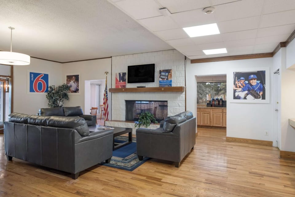 Lobby or reception, On site