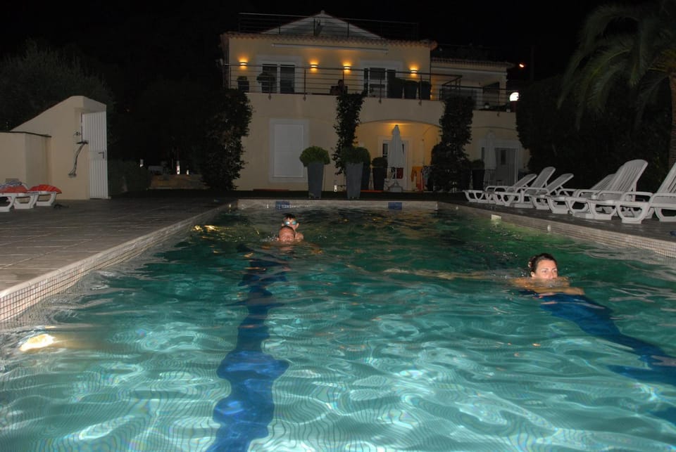 Swimming pool