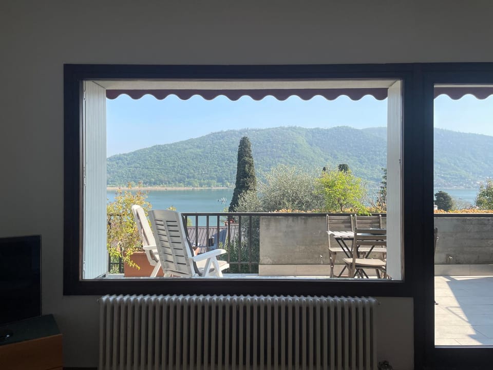 Sarnico Terrazza sul lago di Iseo House in Province of Brescia