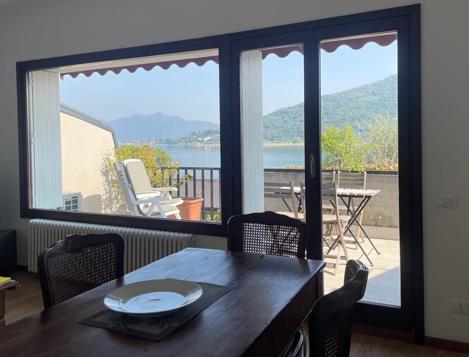 Sarnico Terrazza sul lago di Iseo House in Province of Brescia