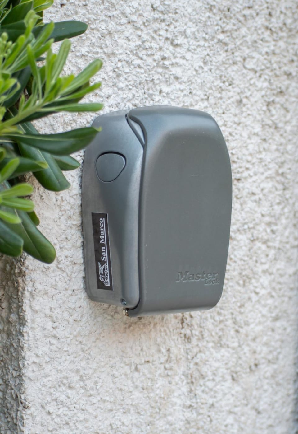 Logo/Certificate/Sign, Logo/Certificate/Sign, Area and facilities