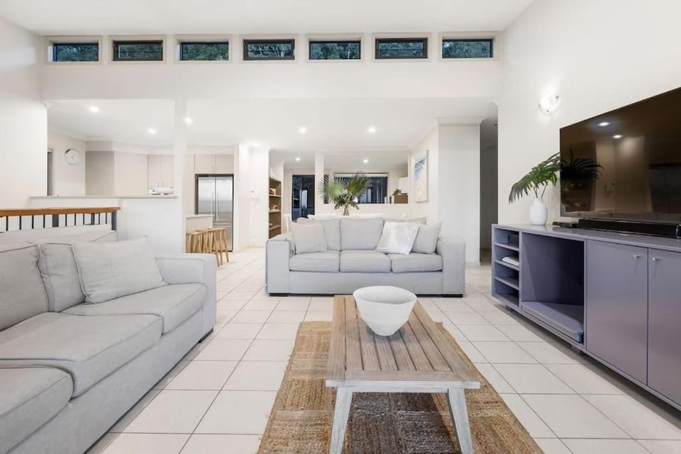Currumbin Beachside Retreat House in Gold Coast