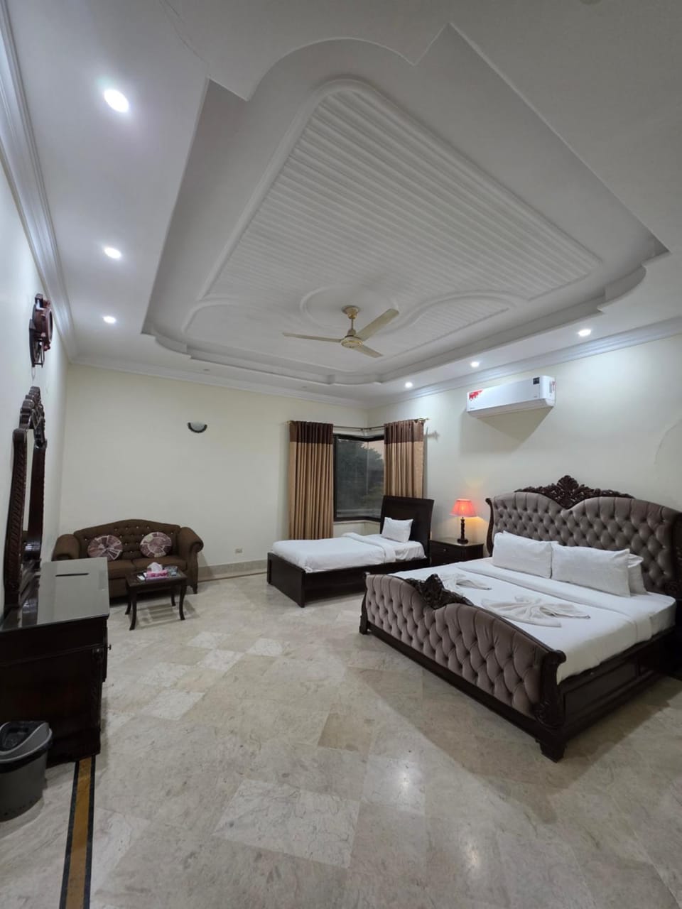 Bed, Photo of the whole room, Bedroom, towels, air conditioner