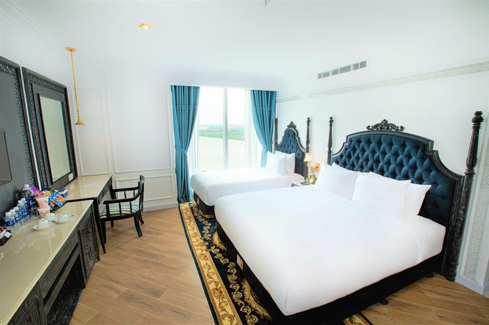 Balcony/Terrace, Bedroom, River view