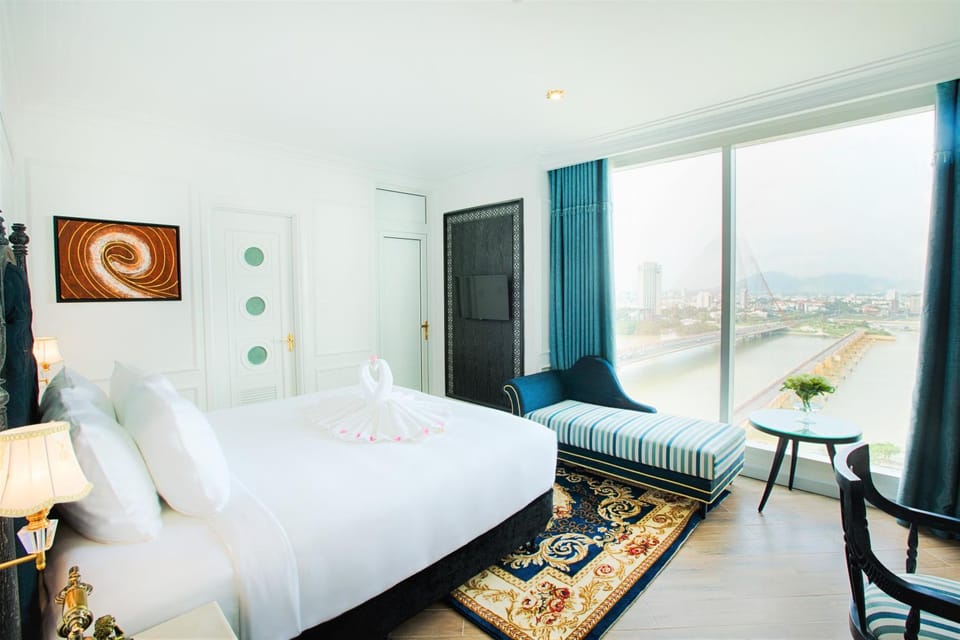 Balcony/Terrace, Bedroom, River view