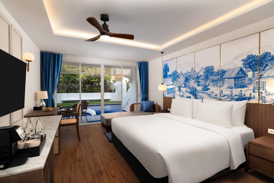 Bed, TV and multimedia, Living room, Photo of the whole room, Seating area, Evening entertainment, Bedroom