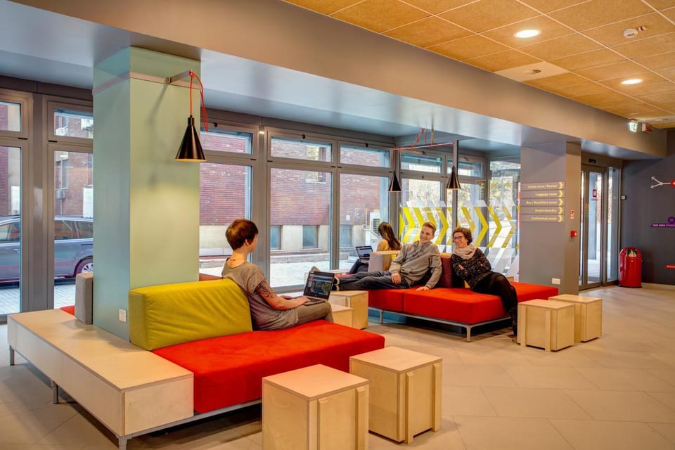 Seating area