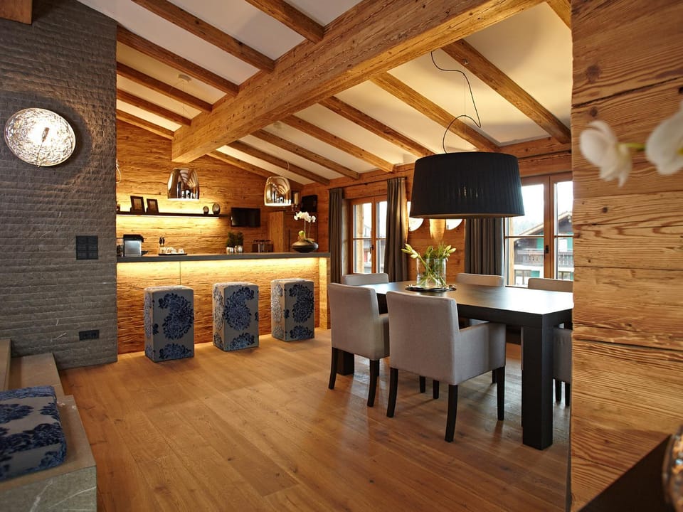 Kitchen or kitchenette, Photo of the whole room, Seating area, Dining area