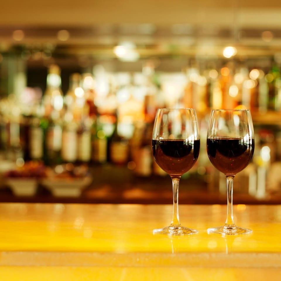 Lounge or bar, Drinks, Alcoholic drinks