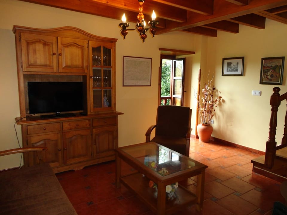 Communal lounge/ TV room, Living room, Lounge or bar