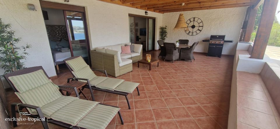 Balcony/Terrace, Dining area