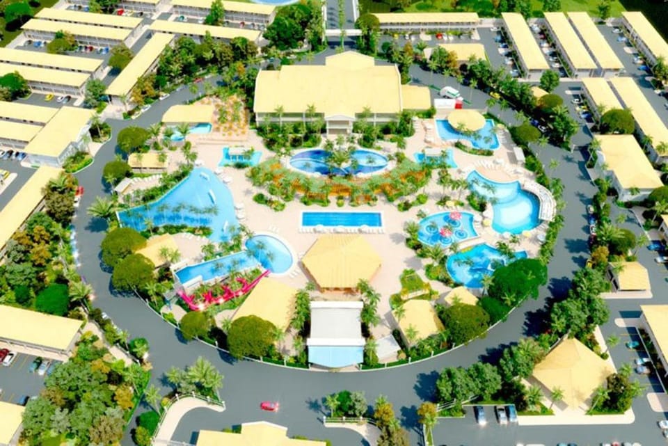 Restaurant/places to eat, Billiard, Children play ground, Game Room, Garden, Table tennis, Fitness centre/facilities, Aqua park, Kids's club, Evening entertainment, Swimming pool