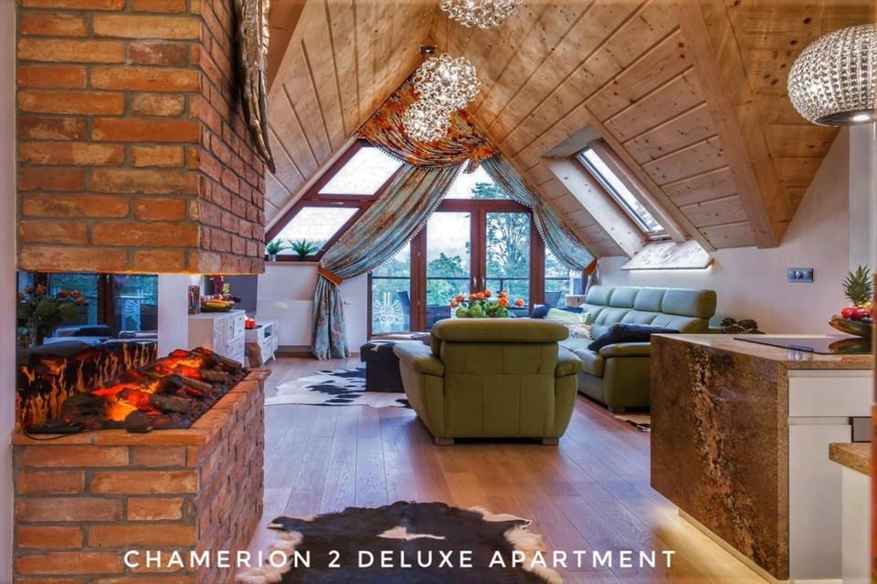 TV and multimedia, Balcony/Terrace, Living room, Seating area, Mountain view