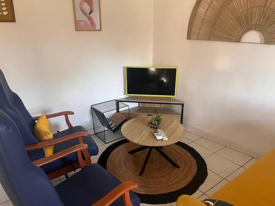 Mas de Guinot House in Arles