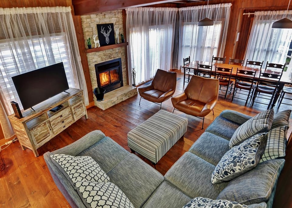 Chalet 9006 Chemin des Alpages by Les Chalets Alpins Chalet in Quebec