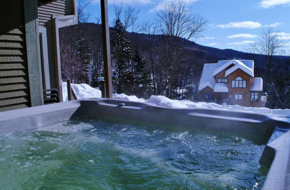 Winter, Hot Tub