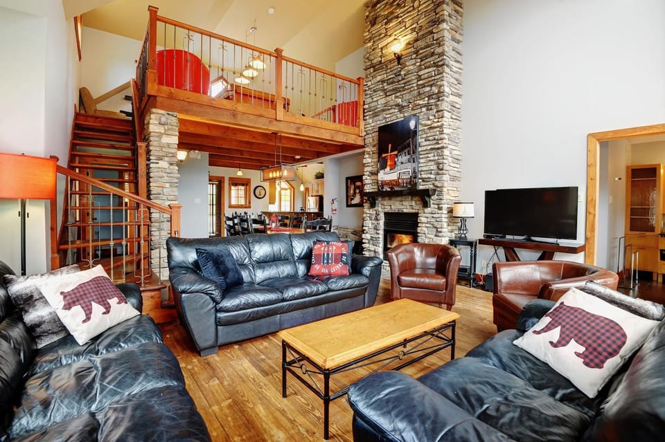 Chalets Alpins- 39 Chemin des Skieurs Chalet in Quebec
