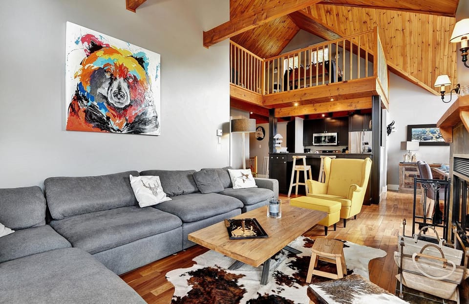 Chalets Alpins - 56 Chemin des Skieurs Chalet in Quebec