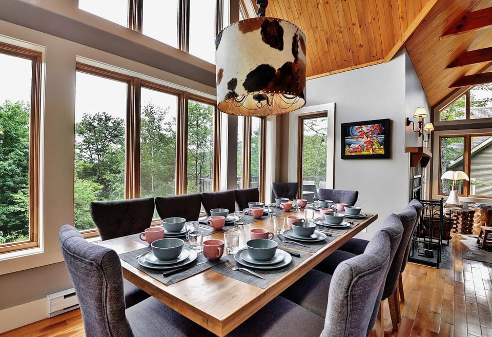 Chalets Alpins - 56 Chemin des Skieurs Chalet in Quebec