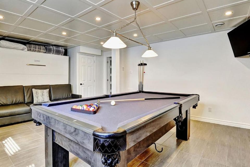 Chalet 31 Chemin des Quarante by Les Chalets Alpins Chalet in Quebec