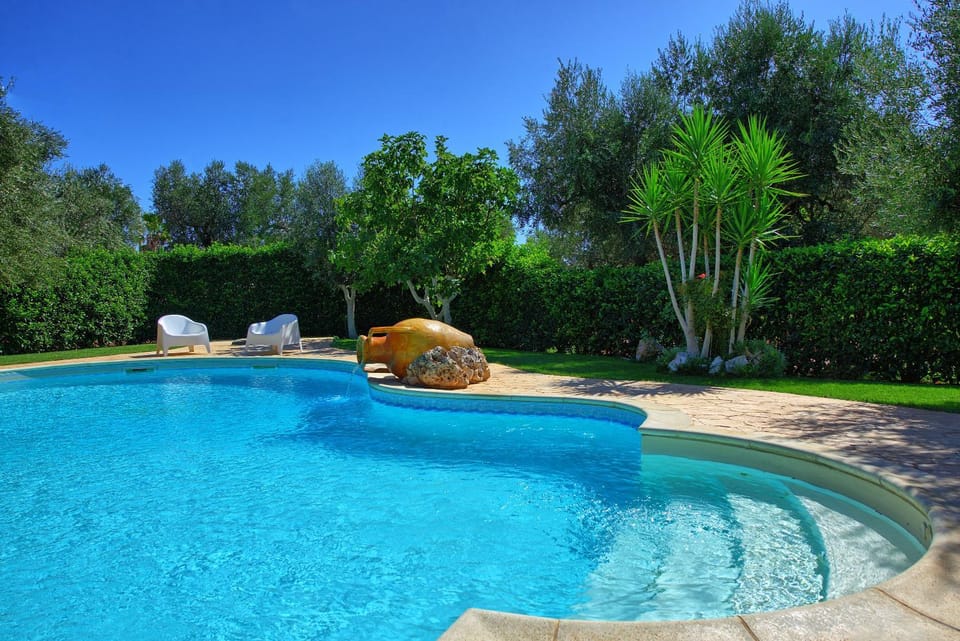 Garden, Swimming pool, Swimming pool