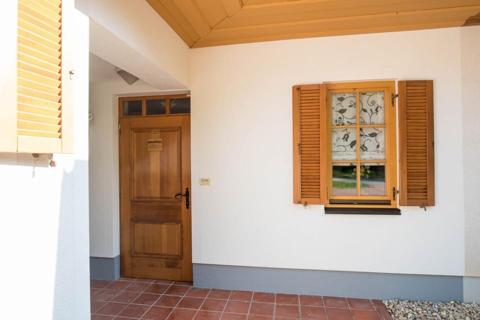 Facade/entrance, Lobby or reception