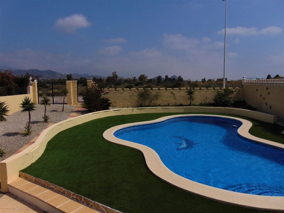Garden view, Mountain view, Pool view