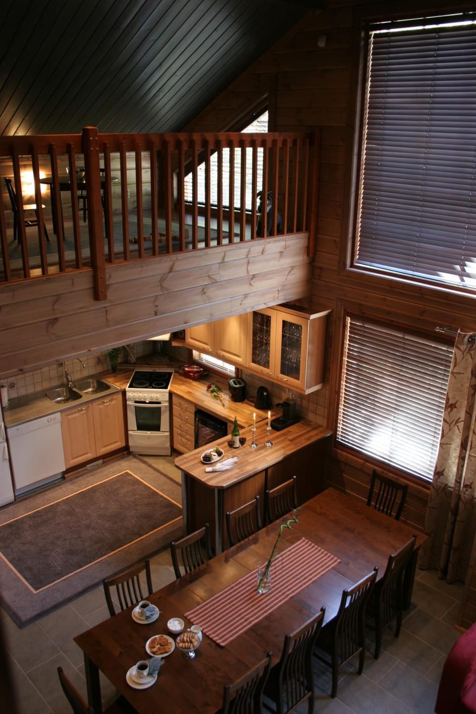 Kitchen or kitchenette, Living room, Seating area, Dining area