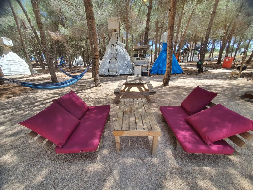 Seating area