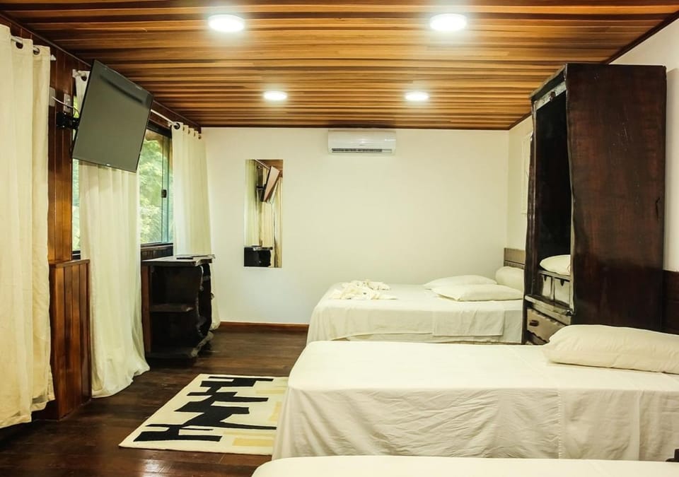 Bed, Photo of the whole room, Bedroom, wardrobe, air conditioner