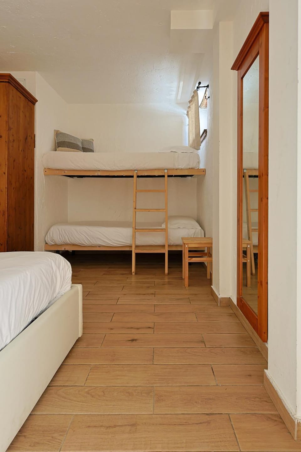 bunk bed
