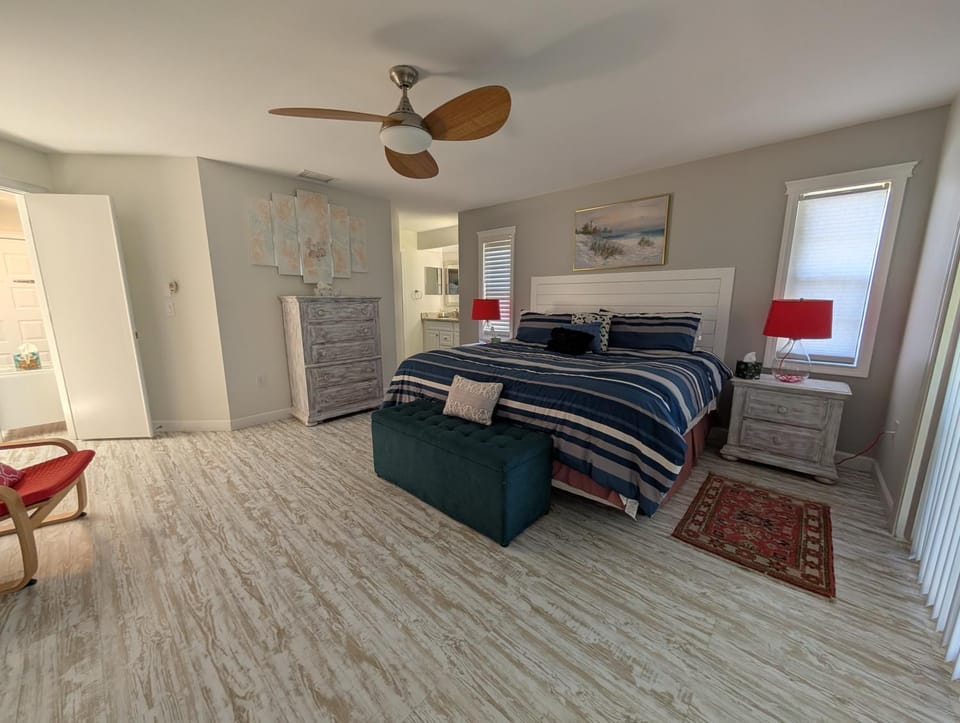 LUX VILLAs on beautiful Palmer Ranch Villa in Florida