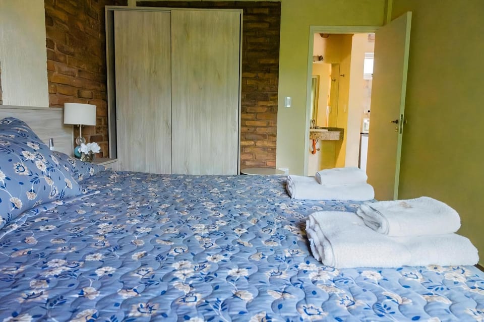 Bed, Photo of the whole room, towels