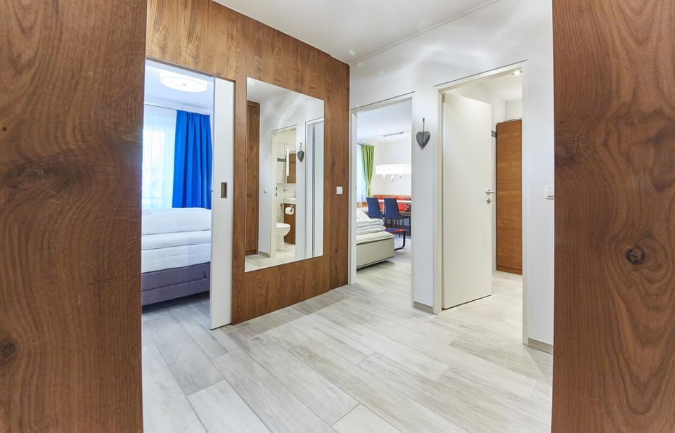 Property building, Photo of the whole room