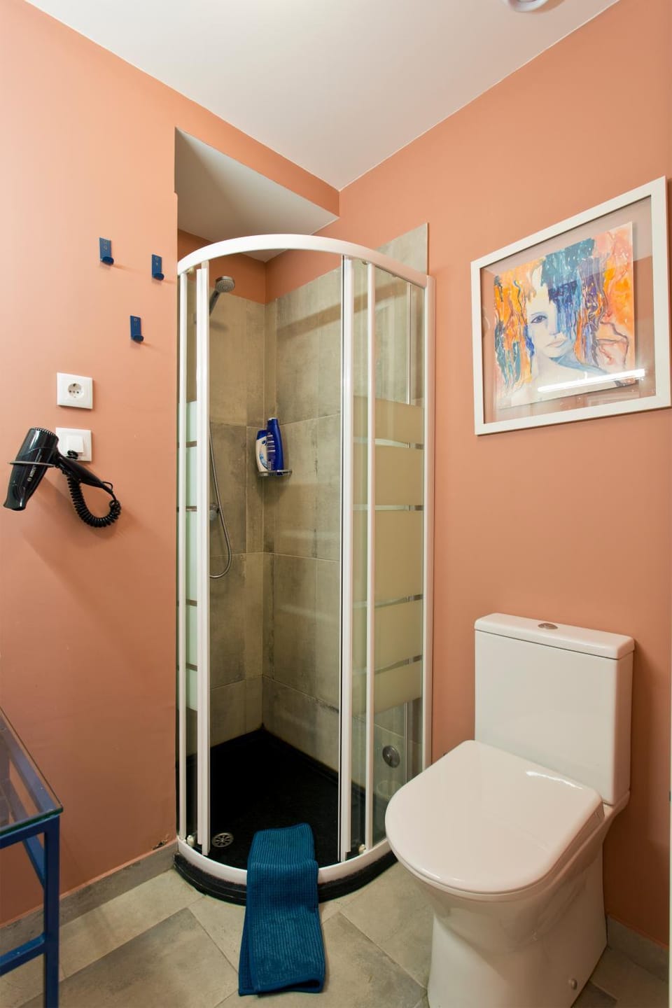 Shower, Toilet, Bathroom, Decorative detail, heating