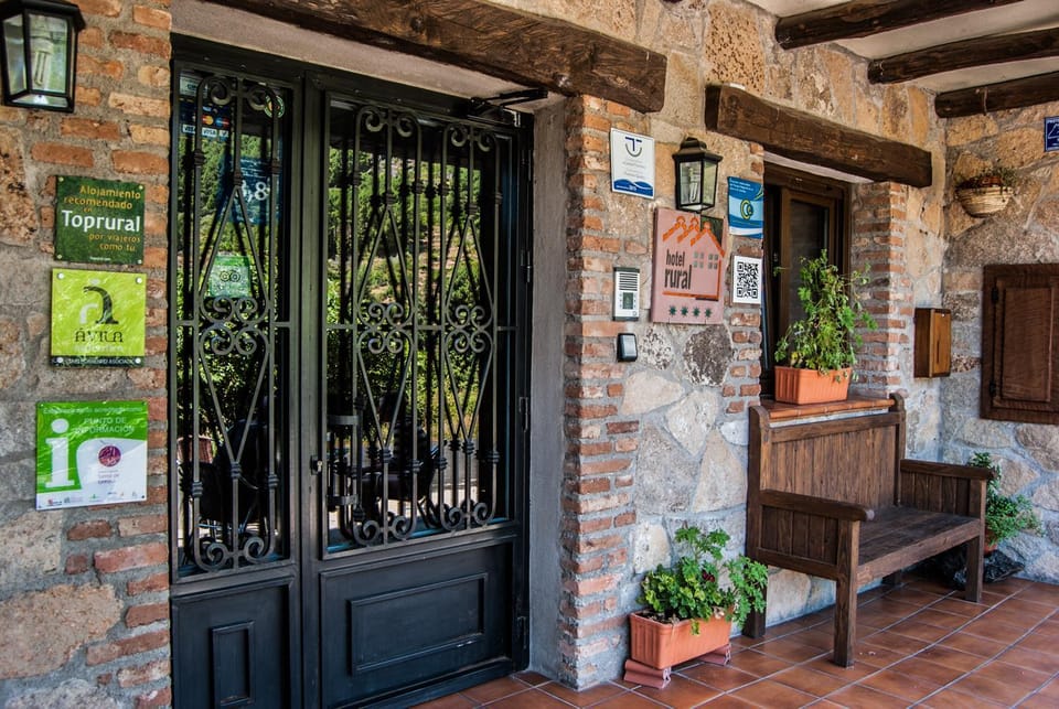 Facade/entrance, Mountain view, River view