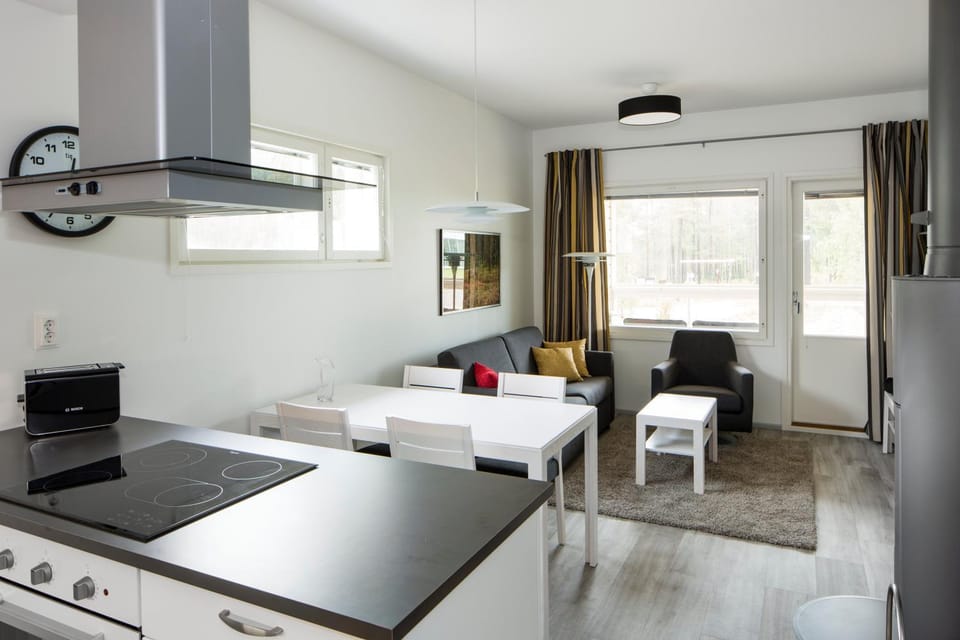 Kitchen or kitchenette, Living room, Seating area, Dining area