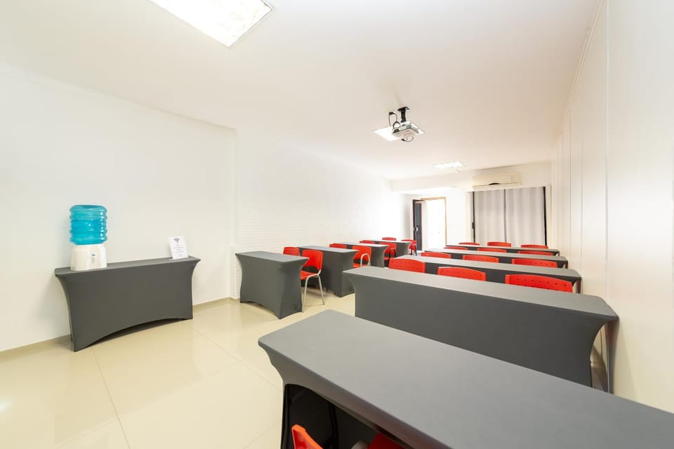 Meeting/conference room