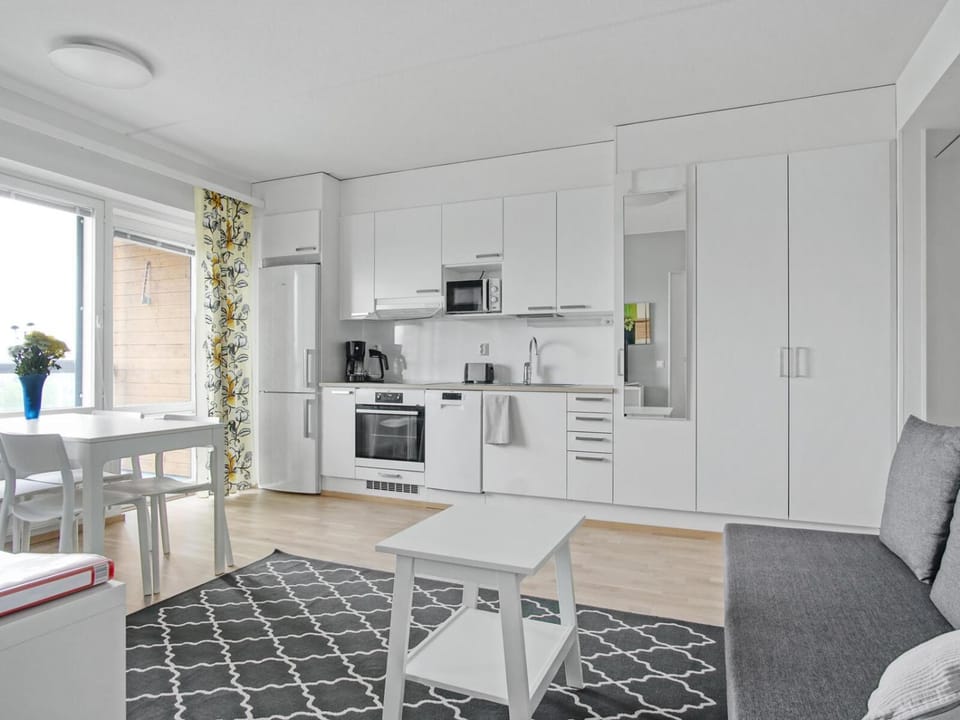 Kitchen or kitchenette, Living room, Seating area, Dining area