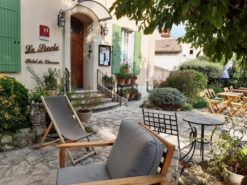 Property building, Patio