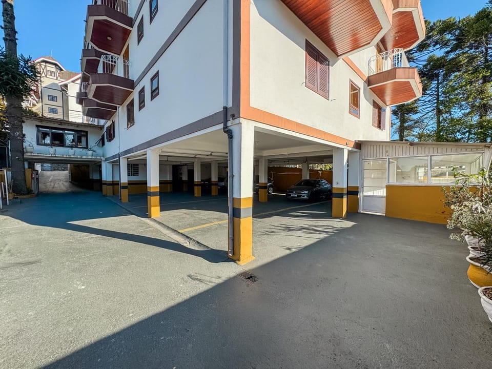 Property building, Parking