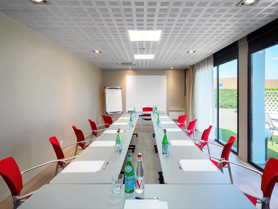 Meeting/conference room