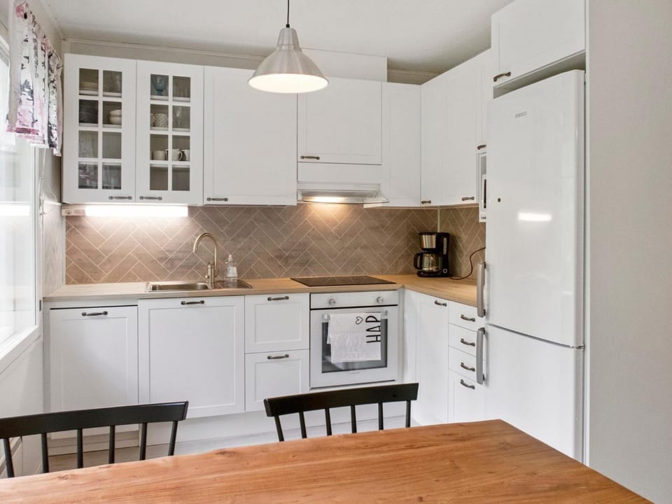 Holiday Home Hiukanhelmi by Interhome House in Finland