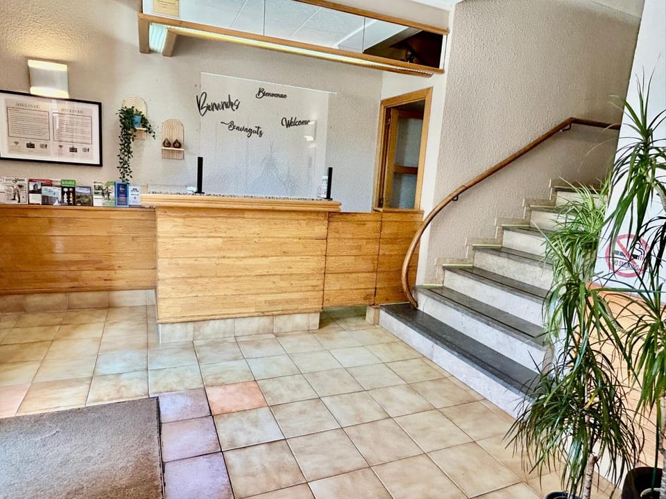Hostal Estació Bed and Breakfast in Puigcerdà