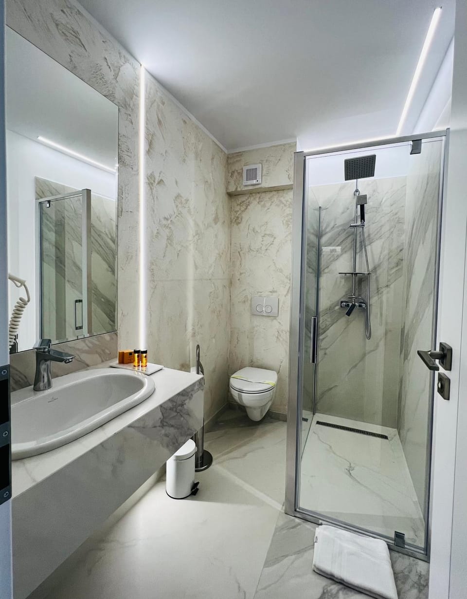 Shower, Bathroom