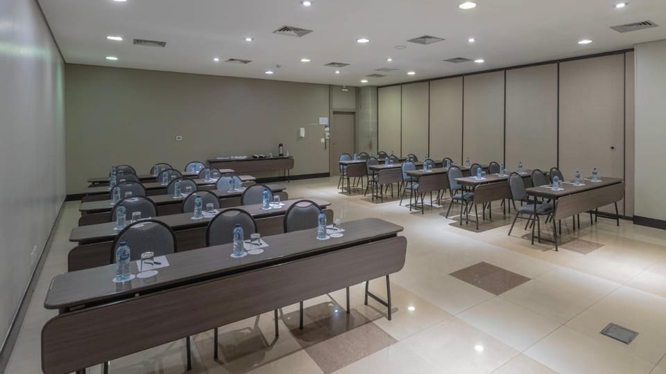 Meeting/conference room