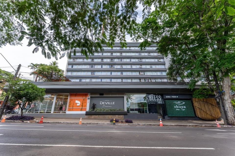 Property building, Day, Street view, Location