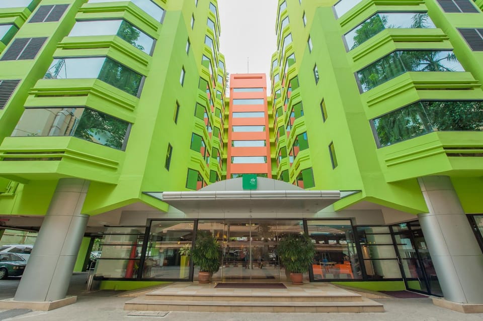 Property building, Day