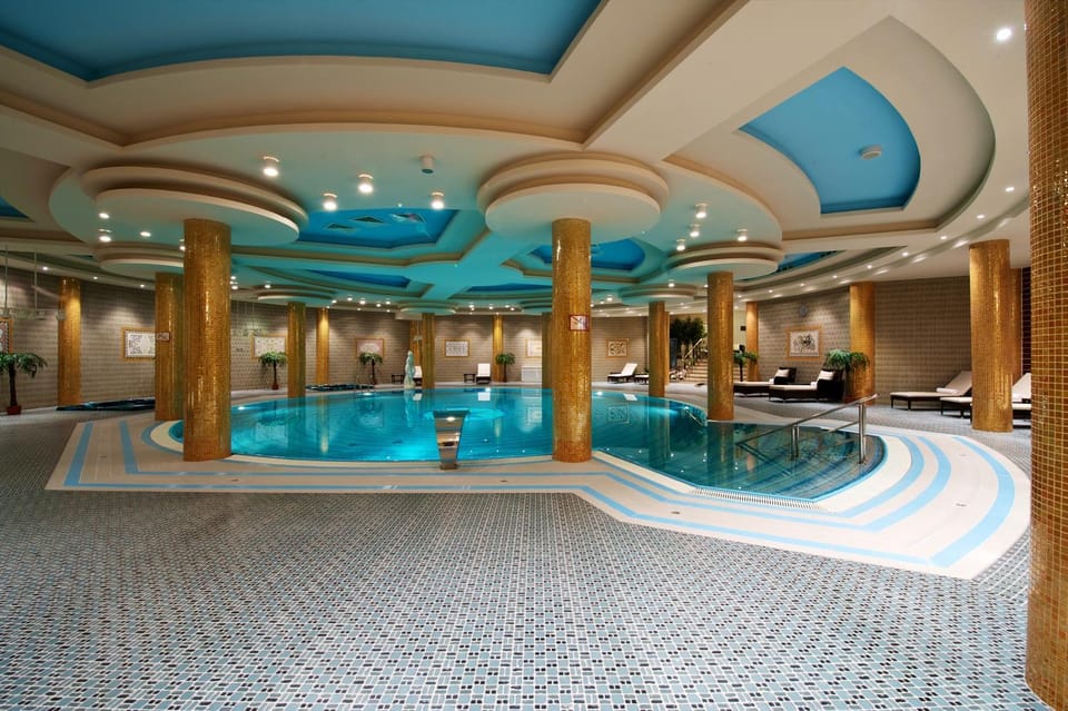 Swimming pool