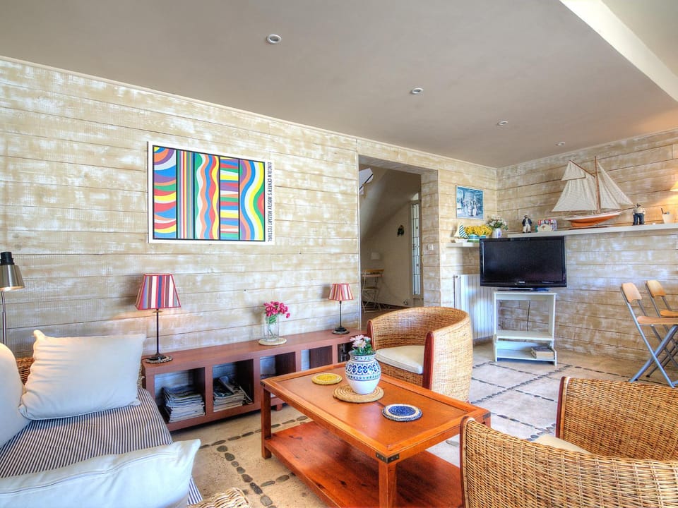 Holiday Home Villa Thiers by Interhome House in Saint-Cyprien